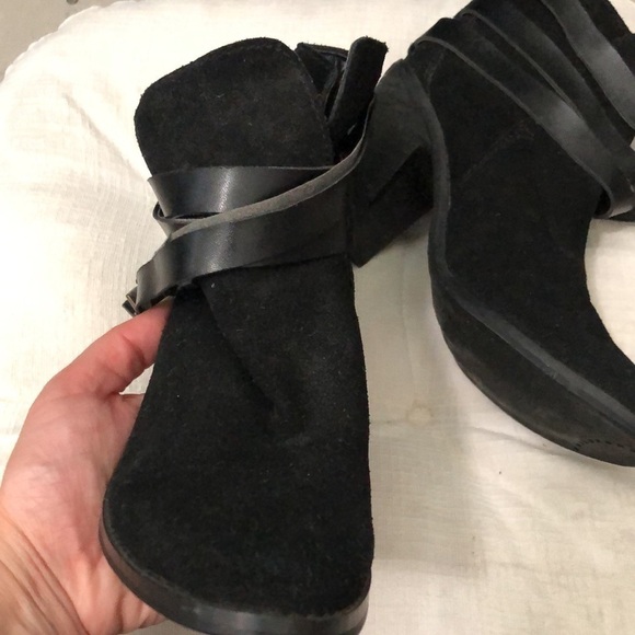 Dolce Vita Suede Booties Size 6 - Picture 2 of 10